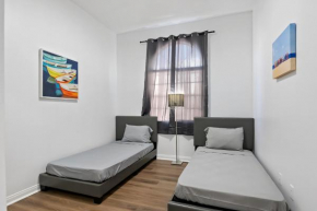 4 bedroom 2 bath with private room and private bath with 2 twin beds